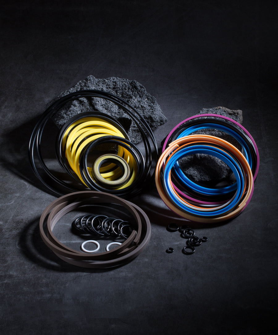 Hydraulic cylinder seal kits